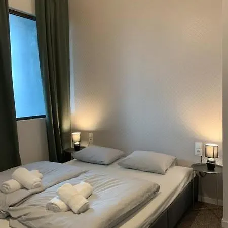Hostel Lanzo St New